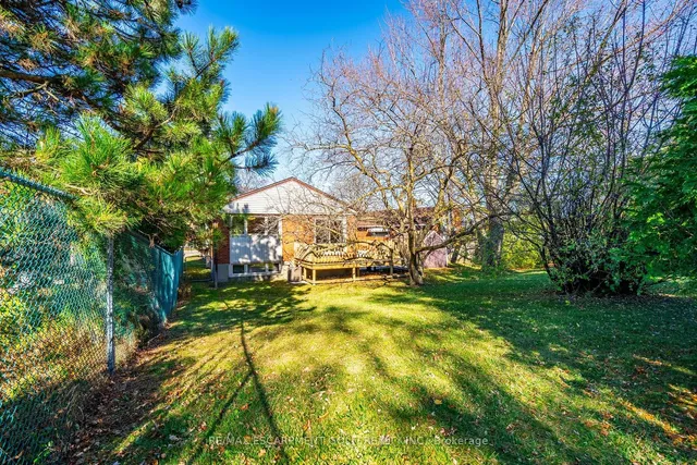 Additional image 36 of 9 Thomson Crt