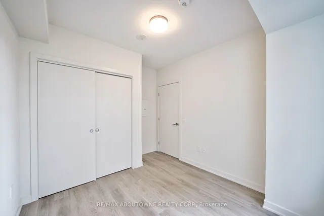 Additional image 19 of 212 King William St Unit 1207