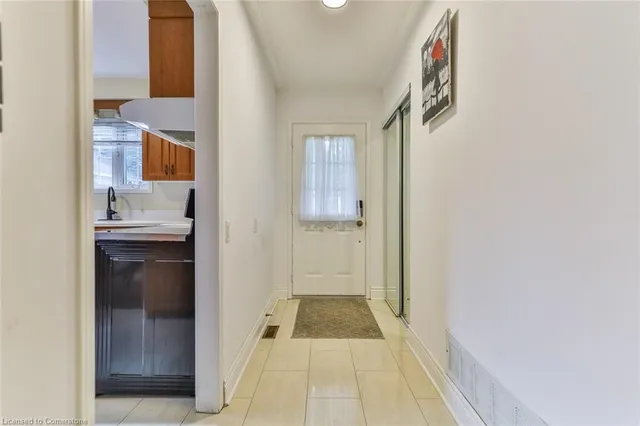 Additional image 3 of 214 Silverbirch Blvd