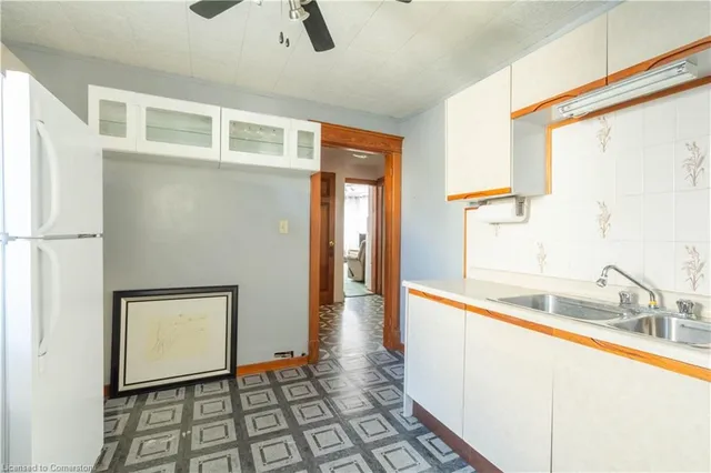 Additional image 23 of 24 Burris St