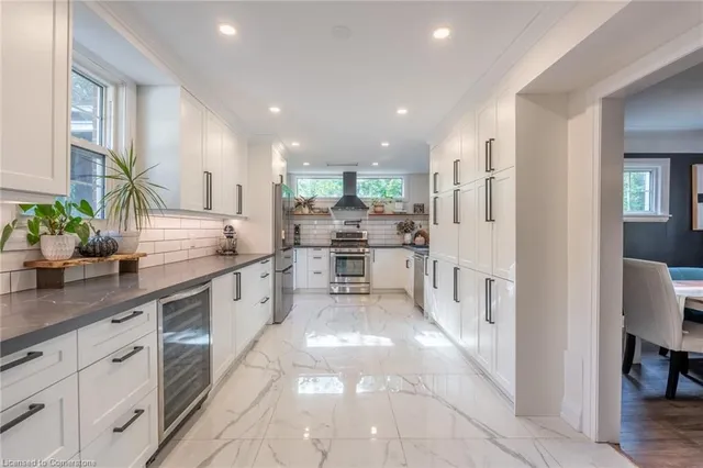 Additional image 11 of 338 Parkside Dr