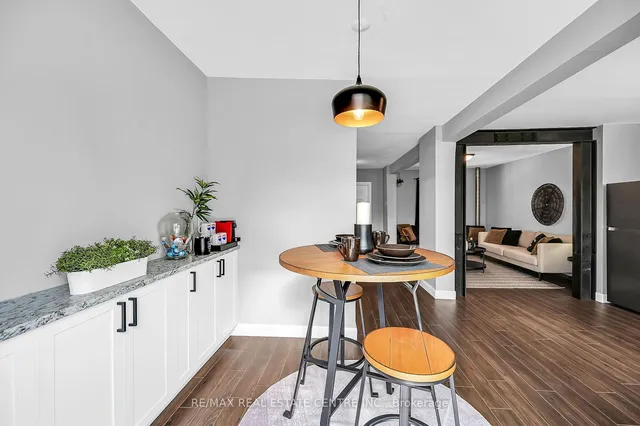 Additional image 18 of 14 Keith St