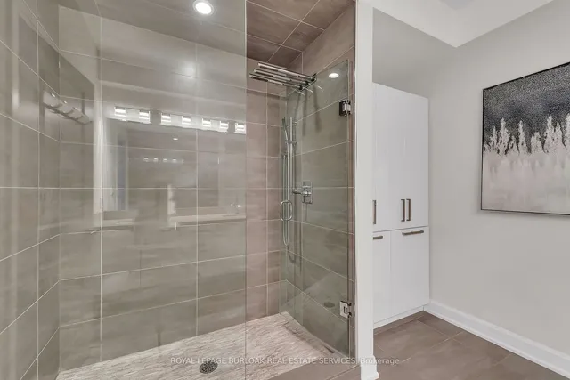 Additional image 31 of 509 Elizabeth St Unit 4