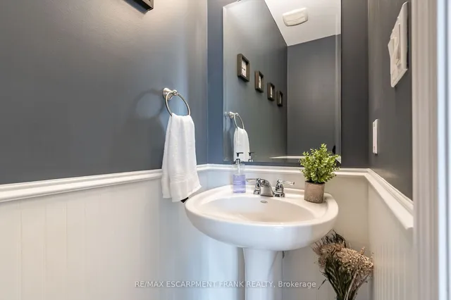 Additional image 17 of 19 HAZELTON Ave