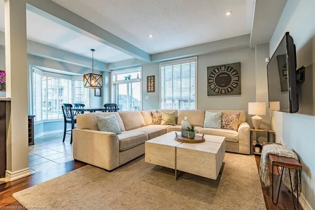 Additional image 7 of 4 Marina Point Cres