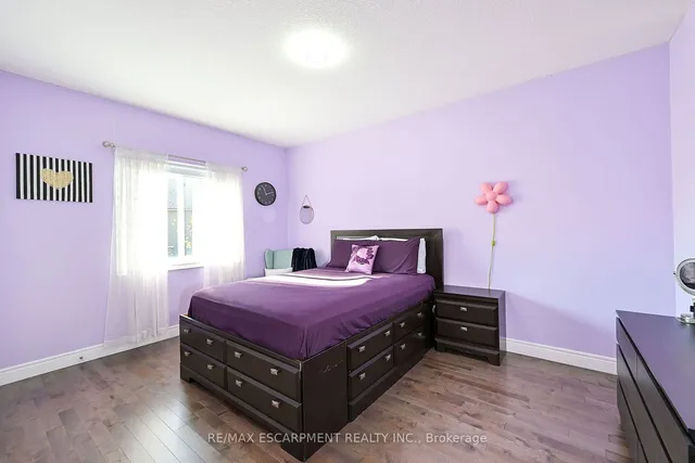 Additional image 34 of 30 ASCOLI Dr