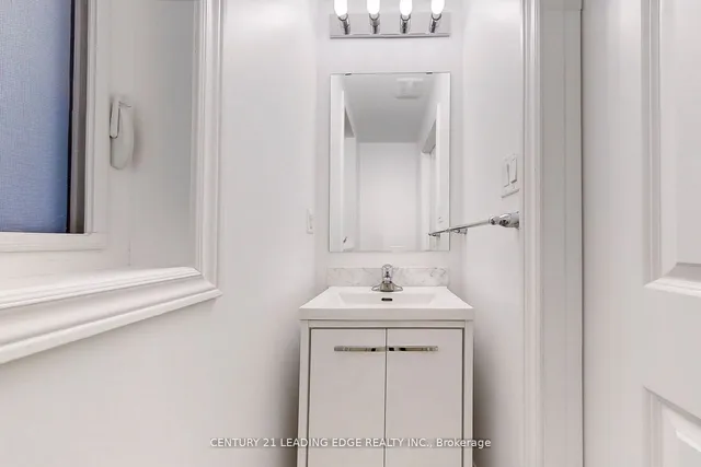 Additional image 12 of 3952 Leonardo St