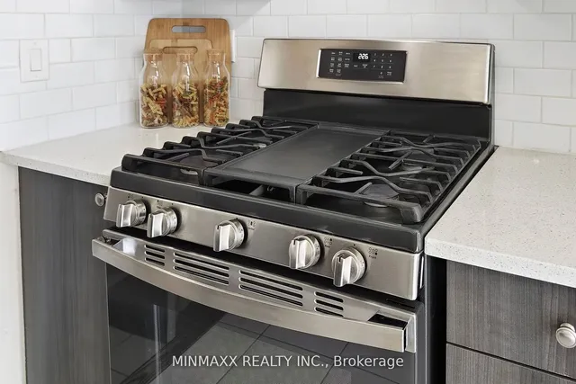 Additional image 13 of 1052 Haxton Hts