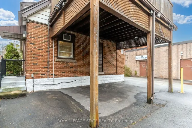 Additional image 36 of 15 Empress Ave