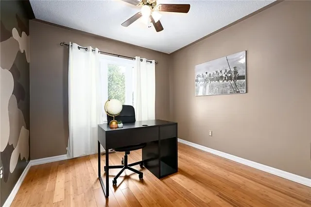 Additional image 27 of 2960 GLOVER Lane