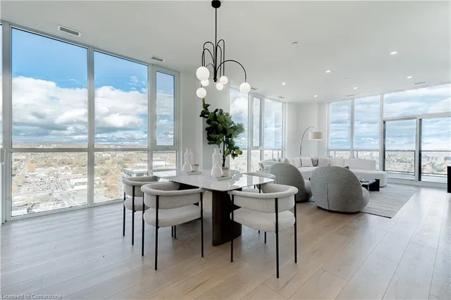 Additional image 38 of 2007 James St Unit 2201