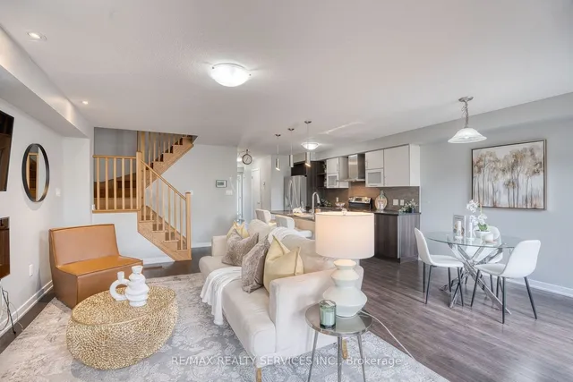 Additional image 3 of 146 Crafter Cres