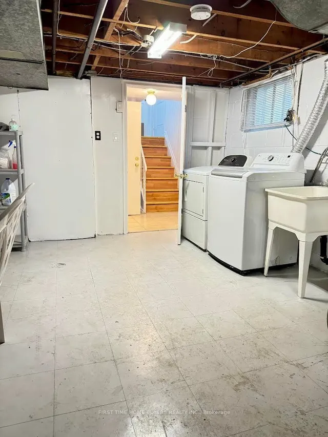 Additional image 19 of 942 Midland Ave