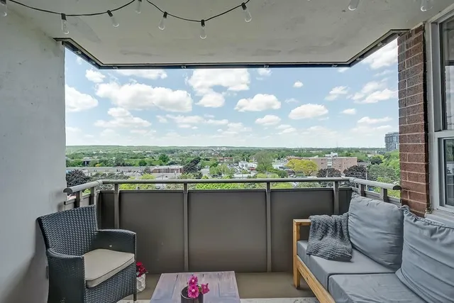 Additional image 36 of 1425 GHENT Ave Unit 901