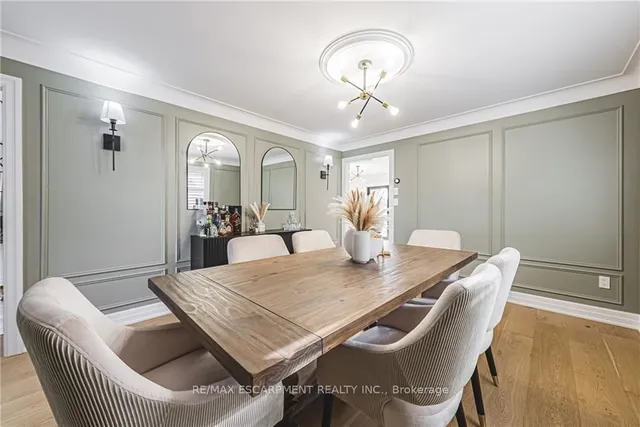 Additional image 21 of 14 Dolphin Pl