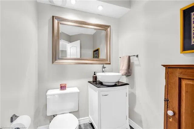 Additional image 24 of 515 North Service Rd Unit 23