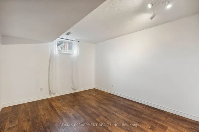 Additional image 24 of 87 Monte Dr