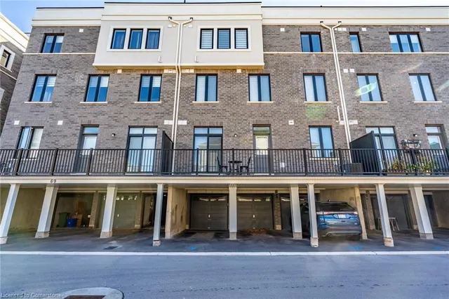 Additional image 26 of 383 Dundas St Unit 69