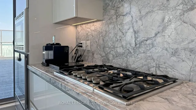 Additional image 13 of 50 Charles St Unit 5502