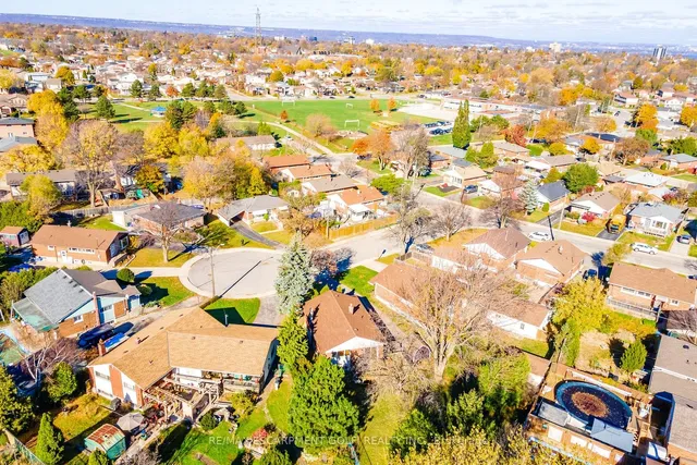 Additional image 40 of 9 Thomson Crt