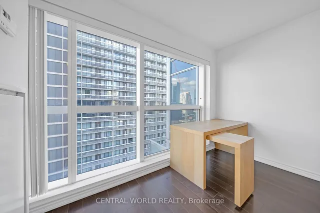 Additional image 19 of 386 Yonge St Unit 1113