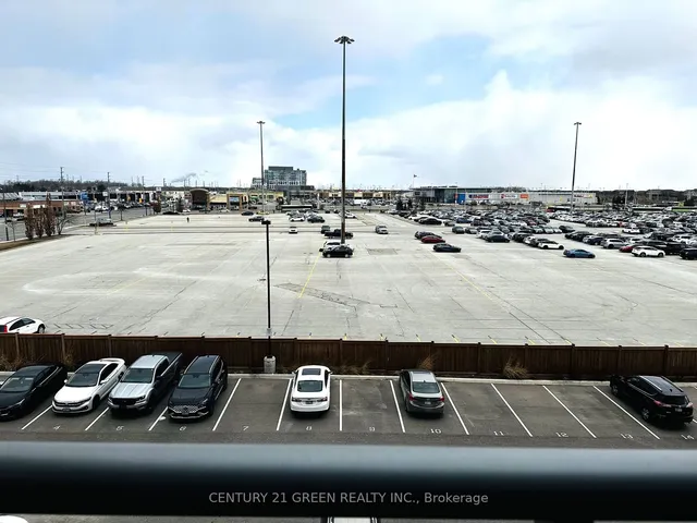 Additional image 6 of 716 Main St Unit 402