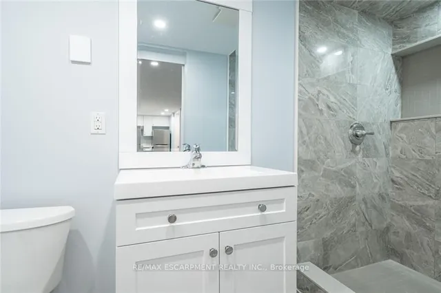 Additional image 29 of 152 Sanford Ave