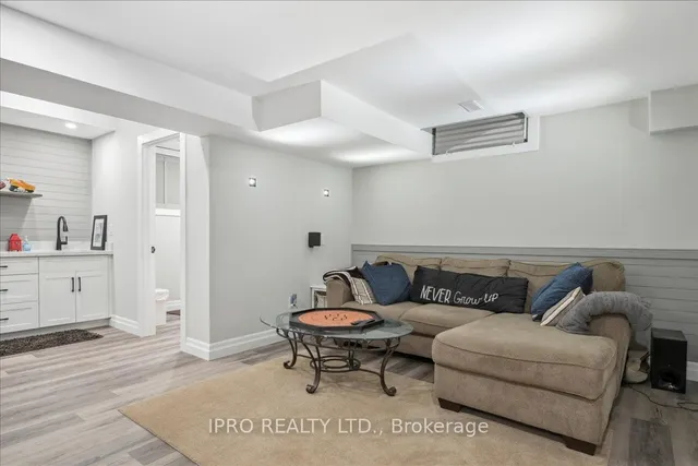 Additional image 33 of 2153 Marc Lane