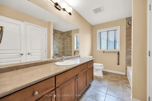 Additional image 26 of 61 Waterford Cres