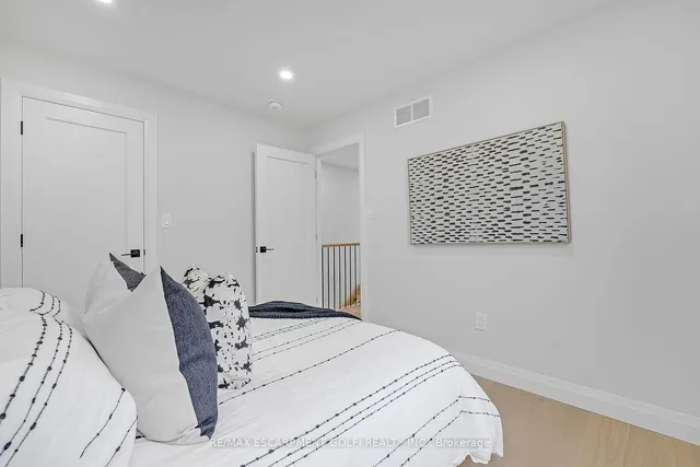 Additional image 17 of 29 Magill St