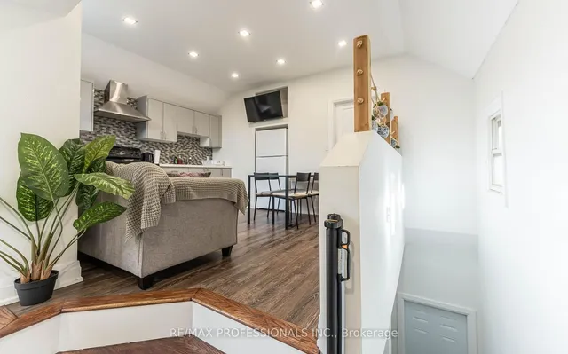 Additional image 30 of 247 Robert St