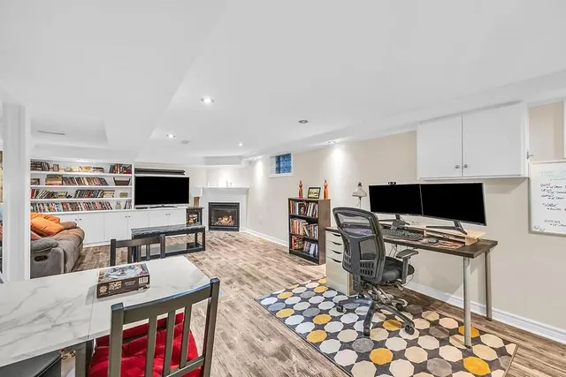 Additional image 30 of 2439 BARCLAY Rd