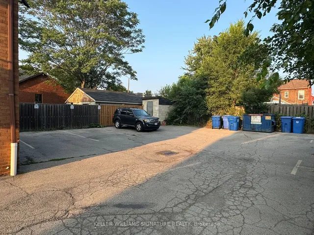 Additional image 38 of 122 Victoria Ave