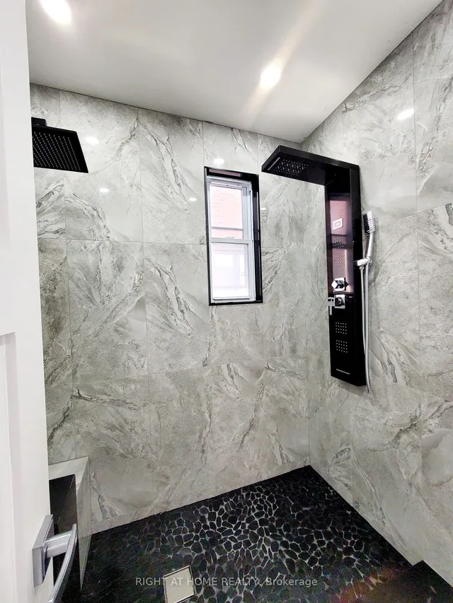 Additional image 24 of 53 Regent Rd