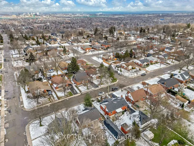 Additional image 37 of 9 Mulock Ave