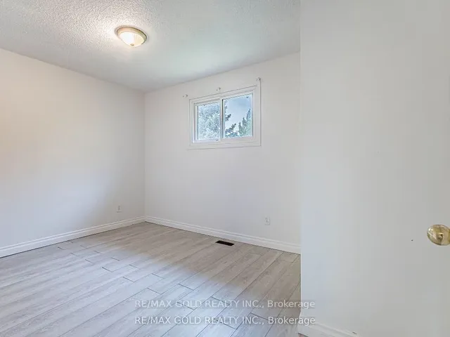 Additional image 18 of 156 Gordon Drummond Ave