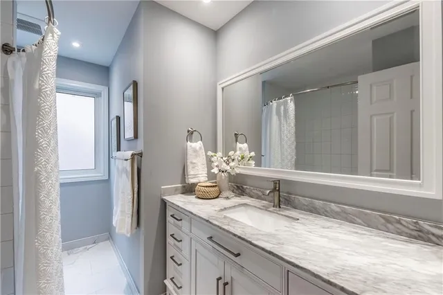 Additional image 22 of 5116 OAKLEY Dr