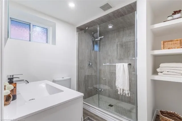 Additional image 32 of 86 Eastbourne Ave