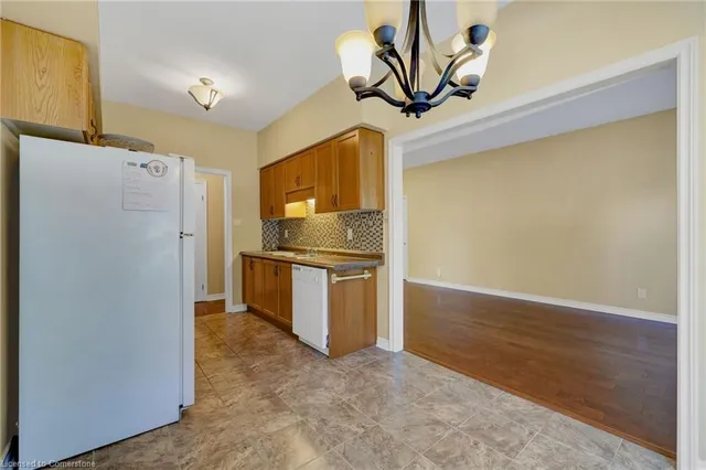 Additional image 13 of 416 Limeridge Rd Unit 109