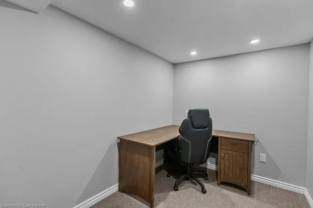 Additional image 28 of 211 Lake Ave