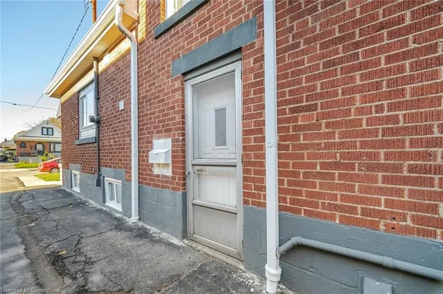 Additional image 33 of 31 Garside Ave