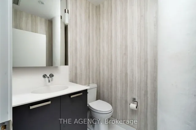 Additional image 26 of 650 King St Unit PH01