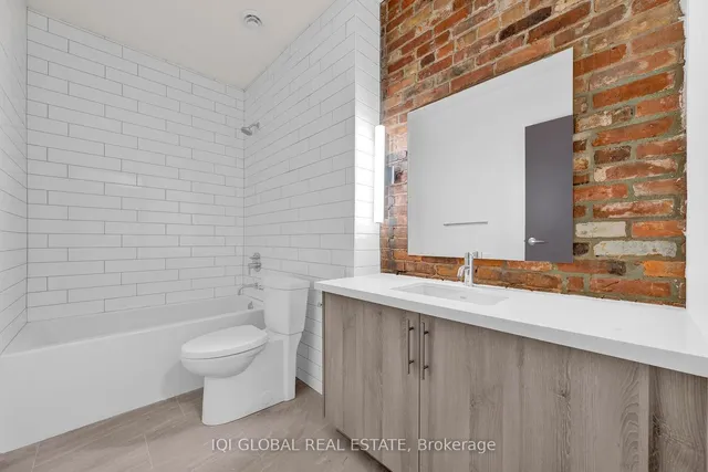 Additional image 12 of 121 King St Unit 404