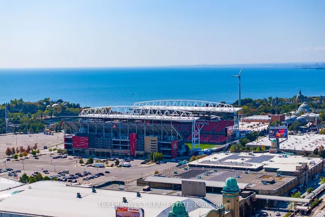 Additional image 5 of 51 East Liberty St Unit 1516