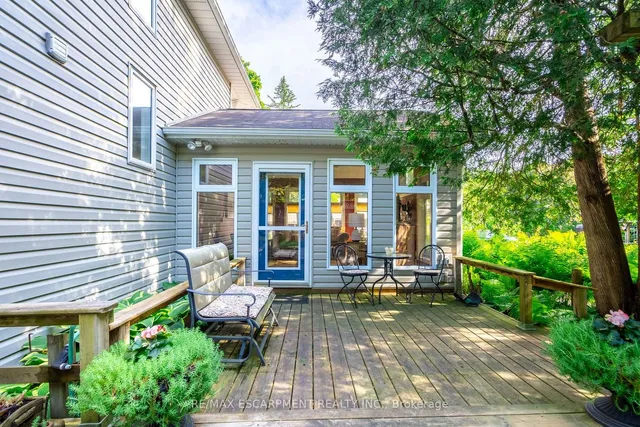 Additional image 32 of 956 Lynden Rd