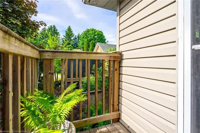 Additional image 26 of 956 Lynden Rd