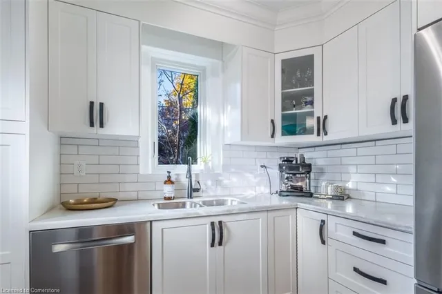 Additional image 16 of 86 Eastbourne Ave