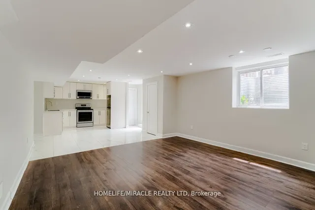 Additional image 35 of 498 Wettlaufer Terr