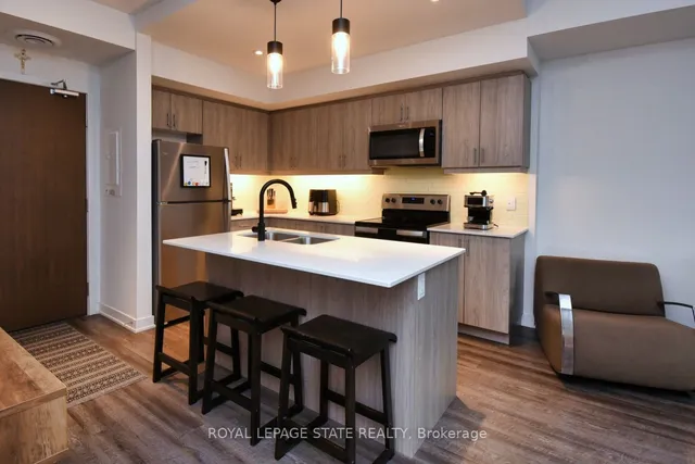 Additional image 20 of 16 Markle Cres Unit 315