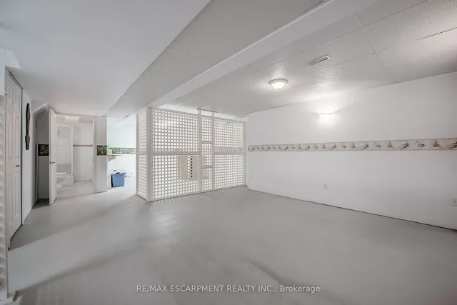 Additional image 37 of 81 Valridge Dr Unit 8